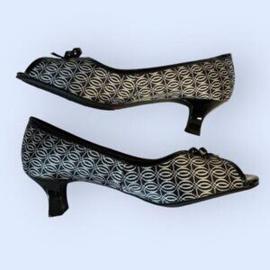 Life Stride Ladies Shoes - Size 7